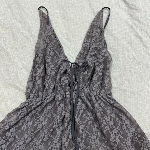 Grey lacey mesh top - Picture 7 of 9